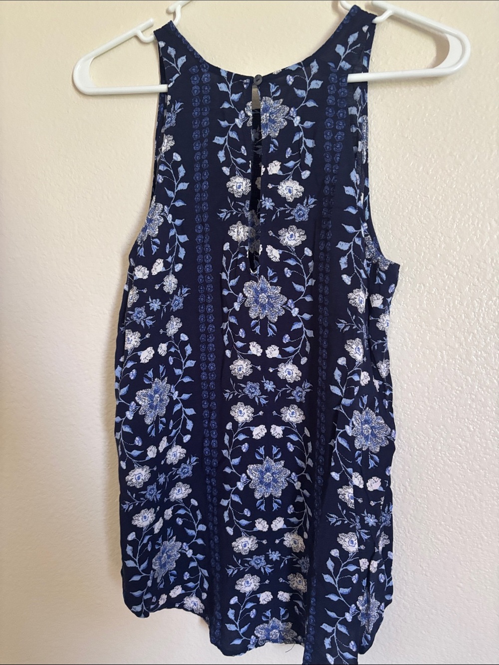 Old Navy Navy Blue Floral Tank Blouse - Picture 3 of 7